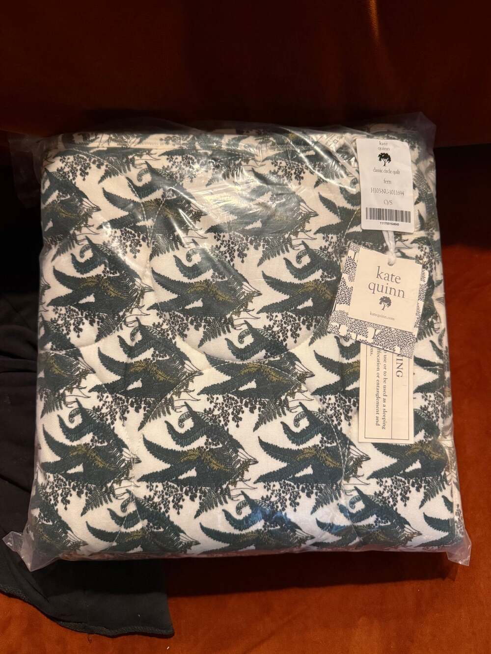 NWT Kate Quinn Fern Green Classic Circle Quilt Modal